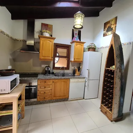 Almendro Tatil Evi *