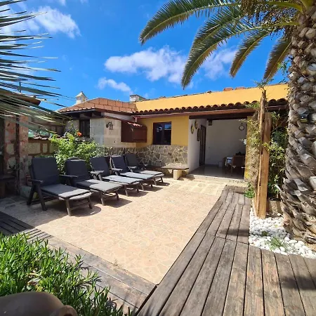 Almendro Tatil Evi Arico Viejo